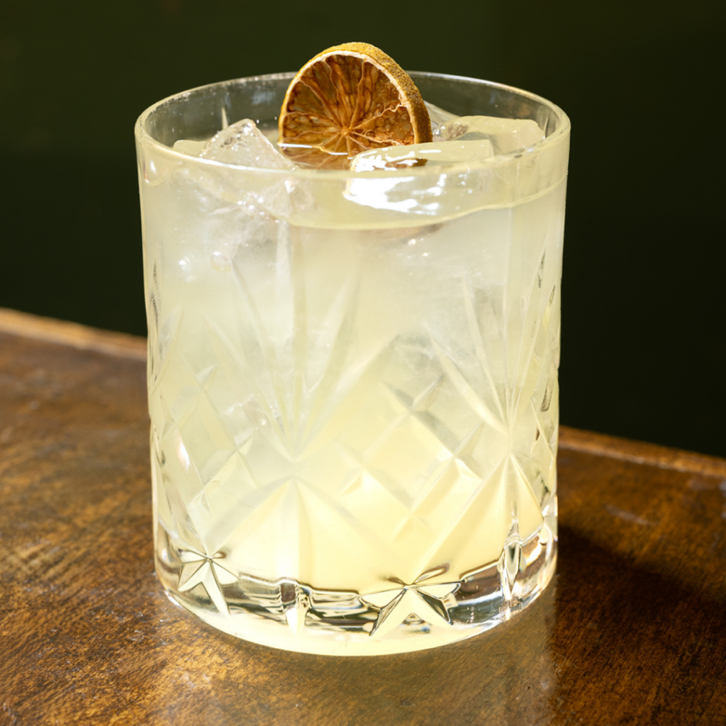 Migliore pizza contemporanea a Bologna abbinata con cocktail