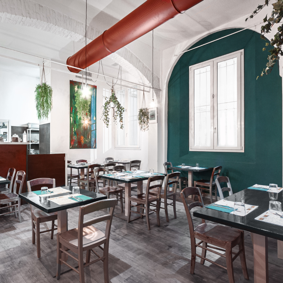 Migliore pizza contemporanea a Bologna con sala pizzeria accogliente